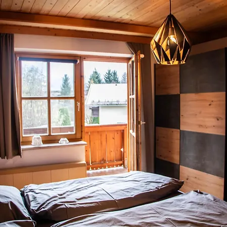 Holiday home Home-schusterwastl *